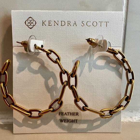 Kendra Scott Ryder Hoop Earrings in Vintage Gold - Picture 14 of 14